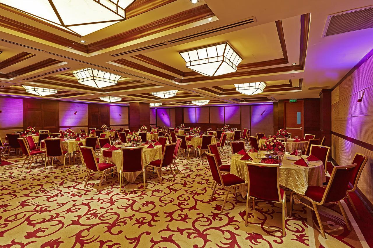 Six Seasons Hotel Dhaka Exterior photo