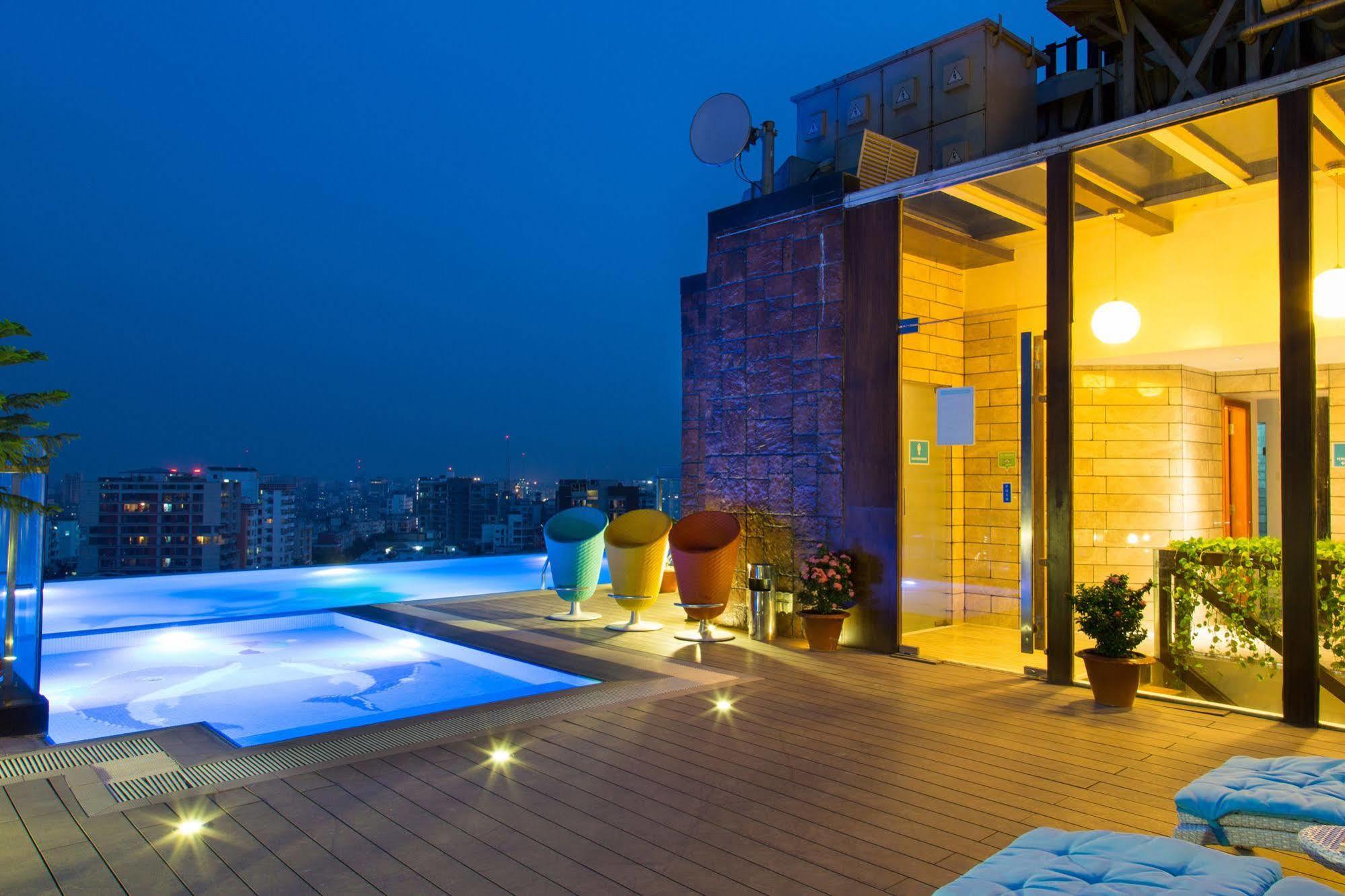 Six Seasons Hotel Dhaka Exterior photo